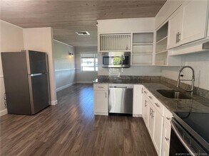 885 NW River Shores Blvd in Stuart, FL - Building Photo - Building Photo