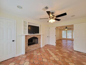 18603 Point Lookout Dr in Houston, TX - Building Photo - Building Photo