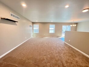 8343 Crab Apple Trail in Dexter, MI - Foto de edificio - Building Photo
