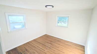 845 Florland Dr in Florissant, MO - Building Photo - Building Photo