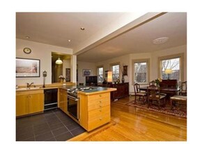 15 Sunset St, Unit CS-3 in Boston, MA - Building Photo