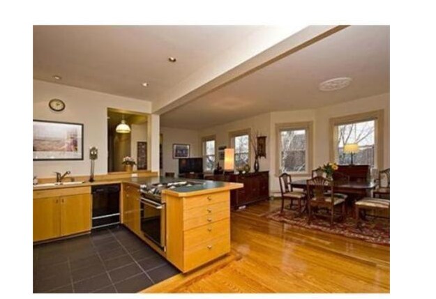 property at 15 Sunset St