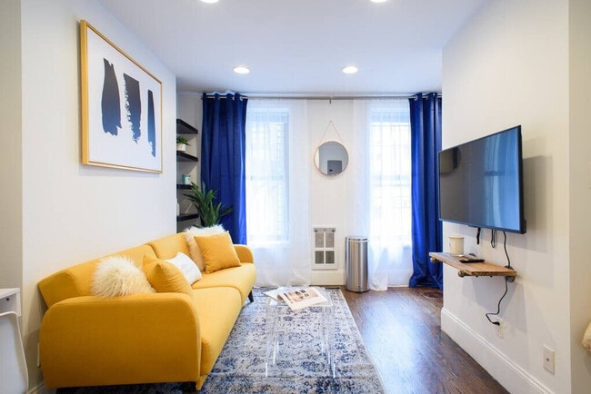 69 Clinton St in New York, NY - Building Photo - Building Photo