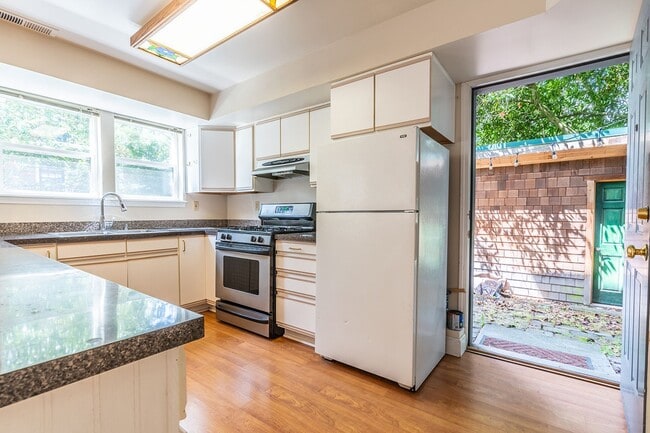 property at 117 11th Ave E