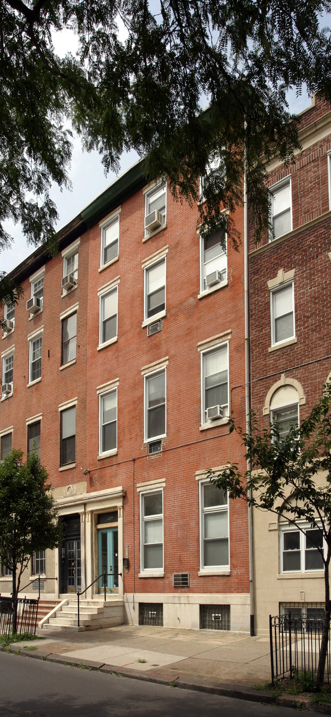 1307-1309 Spruce St in Philadelphia, PA - Foto de edificio - Building Photo