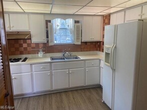 14200 Becket Rd in Shaker Heights, OH - Building Photo - Building Photo