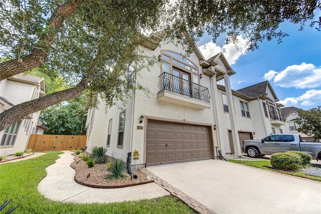 property at 1415 Baldwin Square Ln