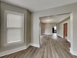 2526 13th Ave E in North St. Paul, MN - Building Photo - Building Photo
