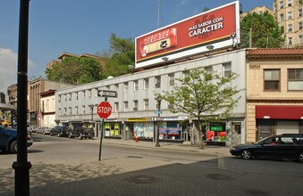 40-48 N Broadway in Yonkers, NY - Foto de edificio - Building Photo