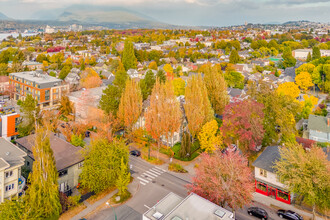 1915 E Georgia St in Vancouver, BC - Building Photo - Building Photo