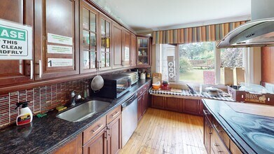 131 Bonaventure Ave in St John's, NL - Building Photo - Building Photo