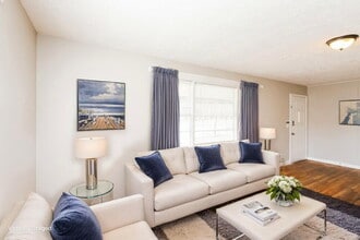 3995 Sandy Hill Rd, Unit 85-101 in Buford, GA - Foto de edificio - Building Photo