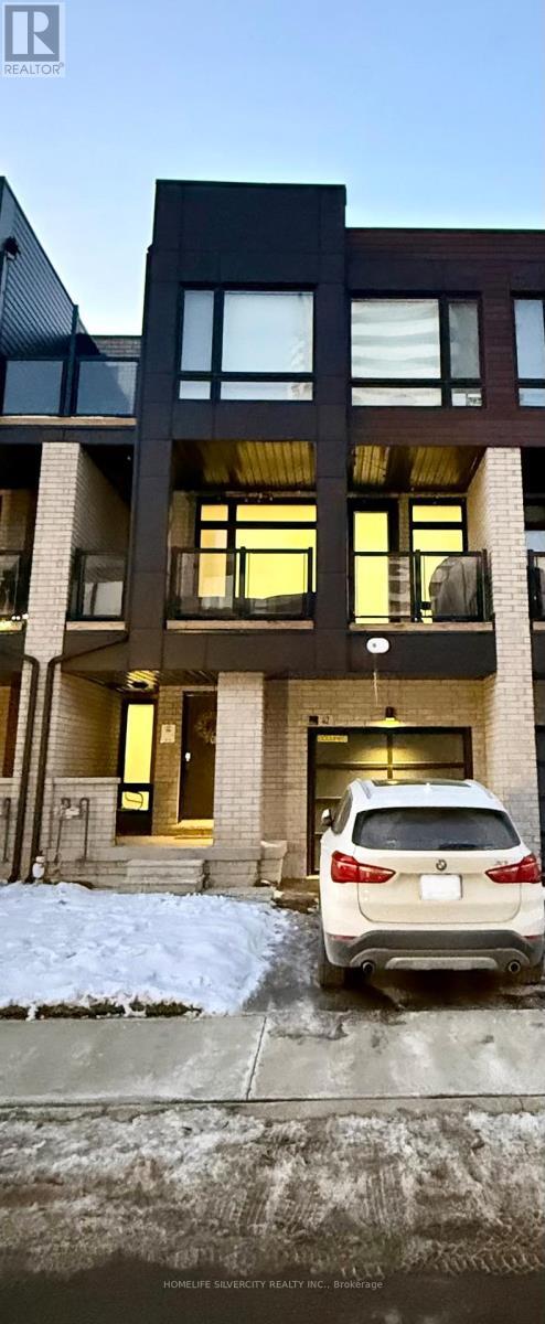 42 Chiffon Street in Vaughan, ON - Building Photo - Building Photo