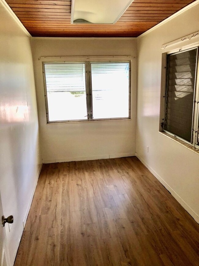 property at 5039 Studio Dr