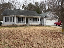 9 Piper Court in Felton, DE - Building Photo