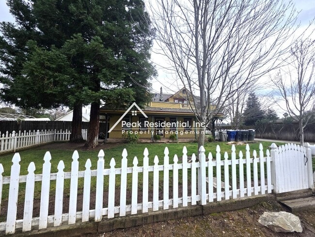 property at 2171 Verano St