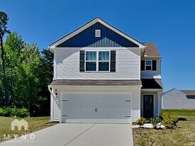 250 Royal Mdw Dr in Angier, NC - Building Photo