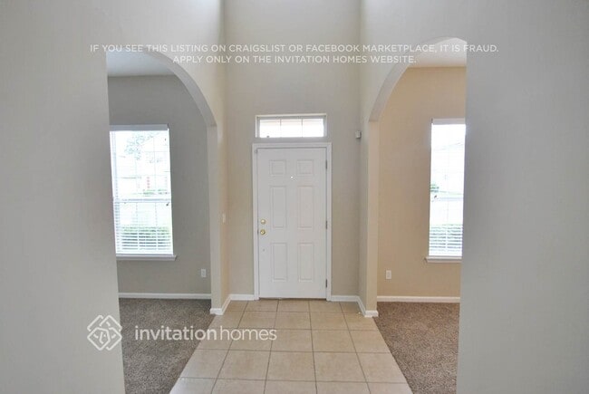 9260 Prosperity Lake Dr in Jacksonville, FL - Building Photo - Building Photo