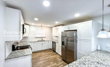 217 N Sweetbriar Ave in Chattanooga, TN - Building Photo - Building Photo