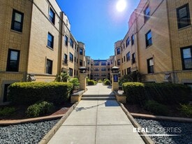 2317 N Rockwell St, Unit 1 in Chicago, IL - Building Photo