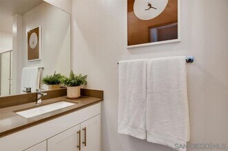 10472 San Diego Mission Rd in San Diego, CA - Building Photo - Building Photo