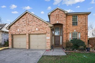 5316 Warm Springs Trail in Fort Worth, TX - Building Photo