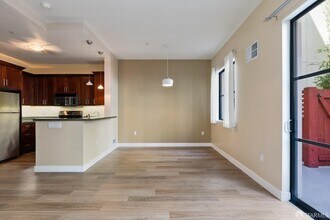 88 Townsend St in San Francisco, CA - Building Photo - Building Photo