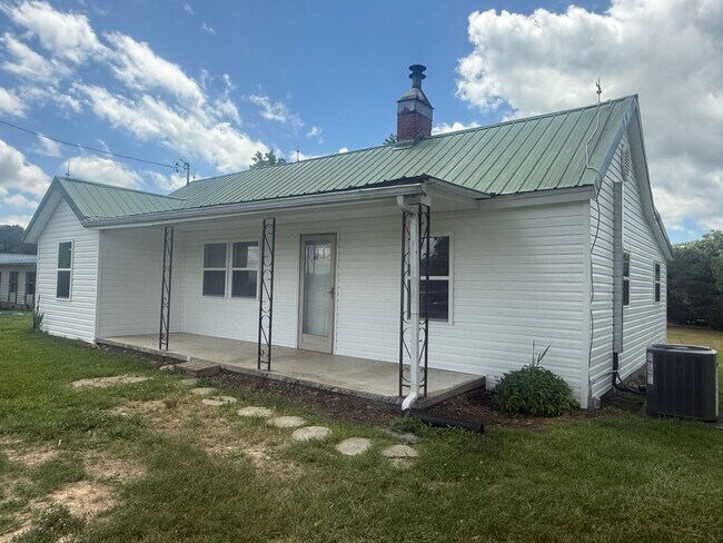 75 Gilbreath Lp in Mosheim, TN - Building Photo - Building Photo