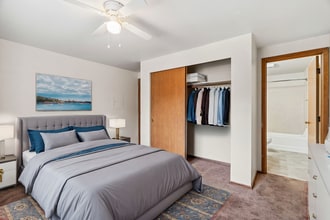 Stillwood Apartments in Tacoma, WA - Foto de edificio - Building Photo