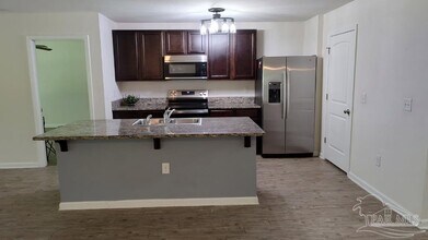 3492 Quail Dr in Milton, FL - Building Photo - Building Photo