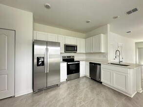 79 Sunnyvale St in St. Augustine, FL - Foto de edificio - Building Photo