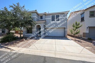 1356 E Clifton Ave in Gilbert, AZ - Building Photo