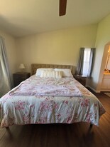 35887 Lourdes Dr in Winchester, CA - Building Photo