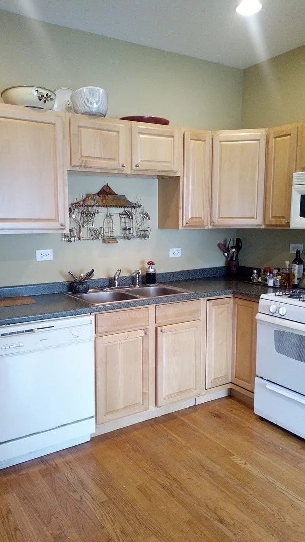 2546 W Iowa St in Chicago, IL - Building Photo - Building Photo