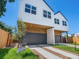 3620 Sauer St in Houston, TX - Building Photo