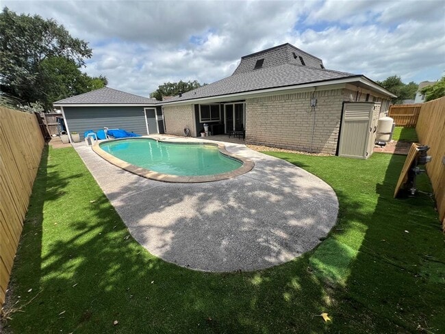 property at 14007 Overbrook Ln