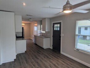 5806 Glenhollow Path in Austin, TX - Building Photo - Building Photo