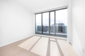 35-32 Leavitt St in Queens, NY - Building Photo - Building Photo