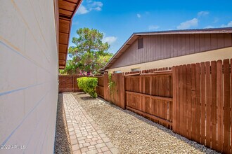 1840 E Inverness Ave in Mesa, AZ - Building Photo - Building Photo