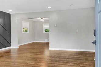 2692 Rockcliff Rd SE in Atlanta, GA - Building Photo - Building Photo