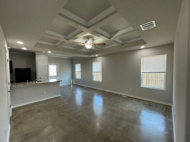 16902 Showdown Path in Selma, TX - Building Photo - Building Photo