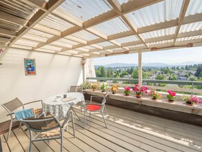 Edgewater Towers in New Westminster, BC - Building Photo - Interior Photo