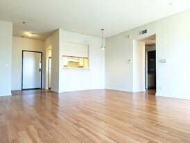 553 S St Andrews Pl in Los Angeles, CA - Building Photo