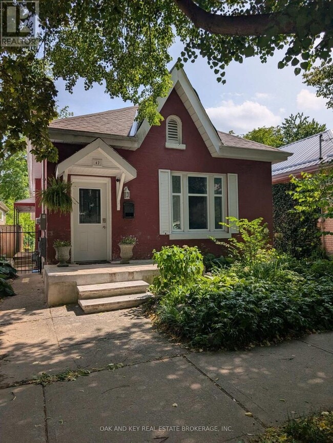 property at 47 Askin St