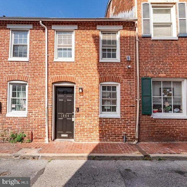 property at 1044 Patapsco St