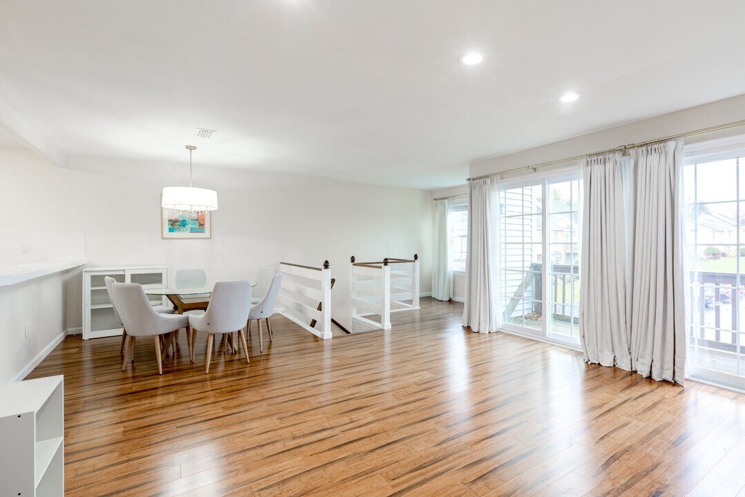 421 Wendover Dr in Eagleville, PA - Building Photo