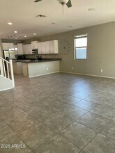 7230 W Southgate Ave in Phoenix, AZ - Building Photo - Building Photo