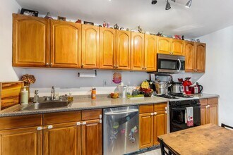 6040 BLVD E in West New York, NJ - Building Photo - Building Photo