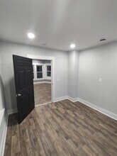 142 High St, Unit #3 in Hardwick, VT - Building Photo - Building Photo