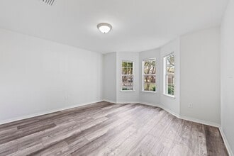 222 Fir Ave in Niceville, FL - Foto de edificio - Building Photo